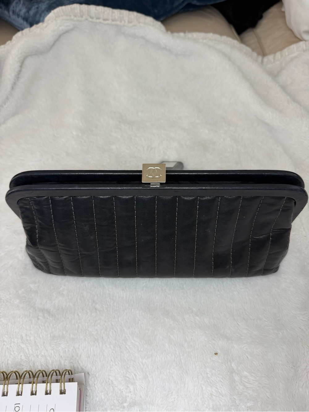 CHANEL Black Quilted Leather Wristlet Clutch - Picture 4 of 5